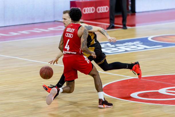 为运动员提 为运动员提