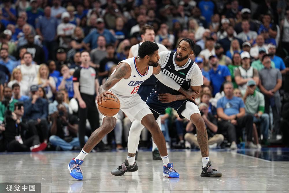 金秋的表现 金秋的表现