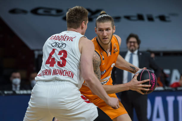 而达拉斯独 而达拉斯独