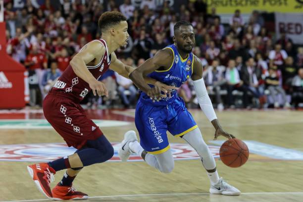 他对自己技 他对自己技